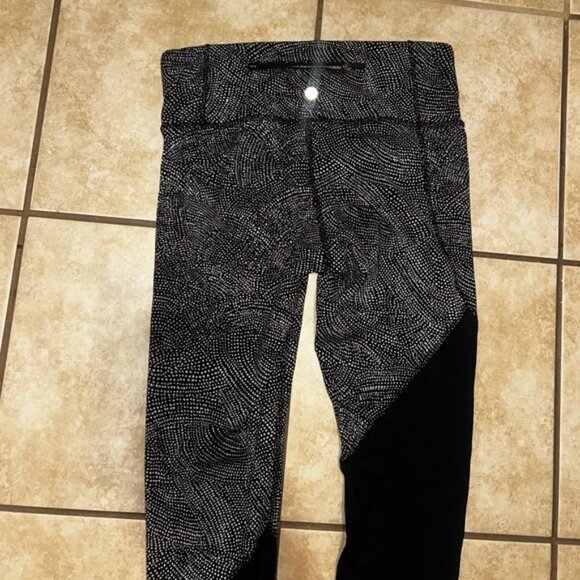 Lululemon Speed Wunder Tight *Asym Free Spirit Ice Grey Black / Black - Picture 4 of 6